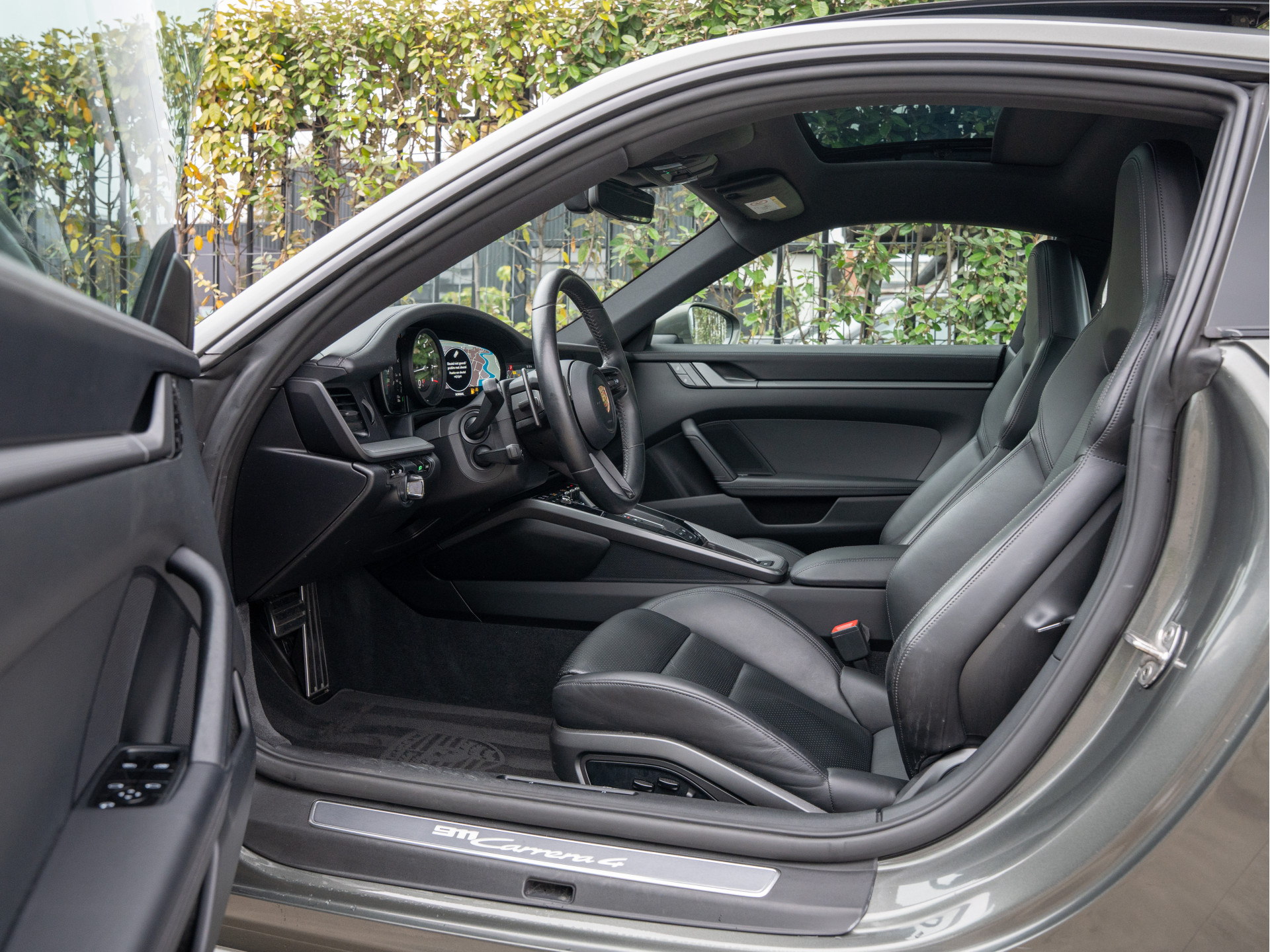 Porsche 911 3.0 Carrera 4 | Sport-Design | Adaptieve Sportstoelen | Bose | Sport-uitlaat