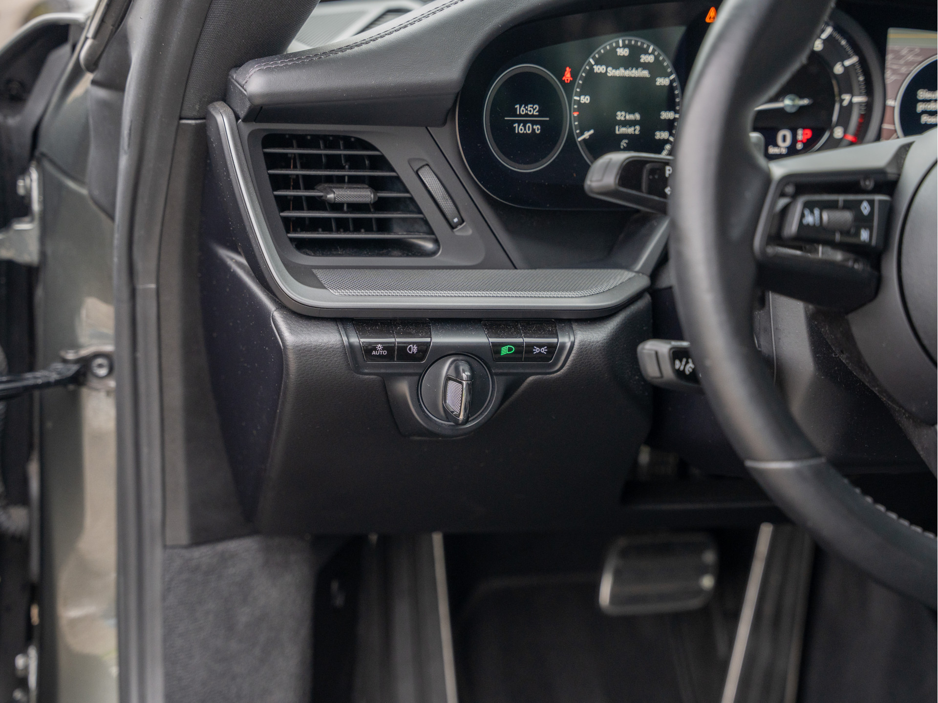 Porsche 911 3.0 Carrera 4 | Sport-Design | Adaptieve Sportstoelen | Bose | Sport-uitlaat