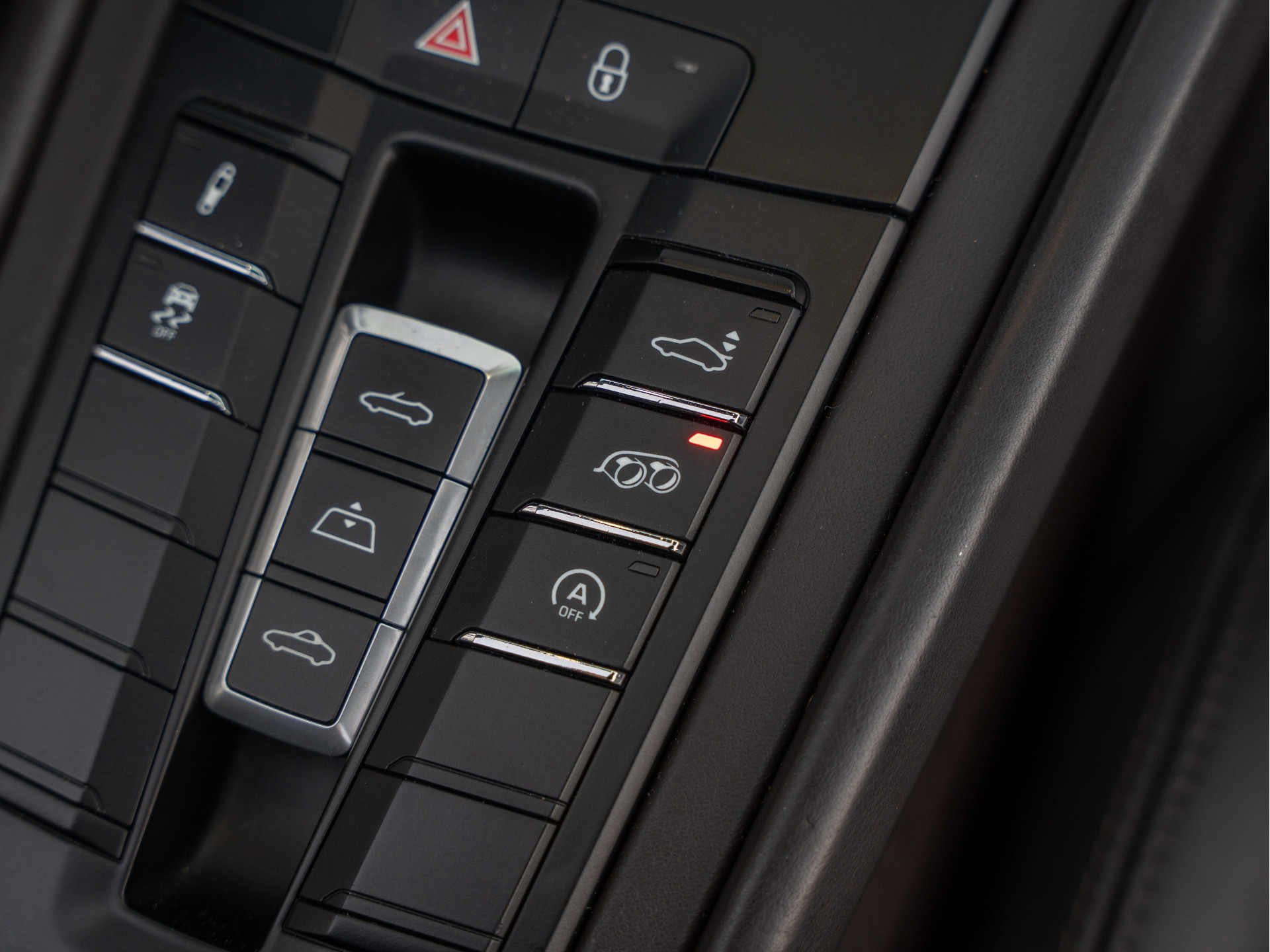 Porsche 911 Cabrio 3.0 Carrera 4 GTS | Agaatgrijs | Bose | Adaptieve Sport-Stoelen