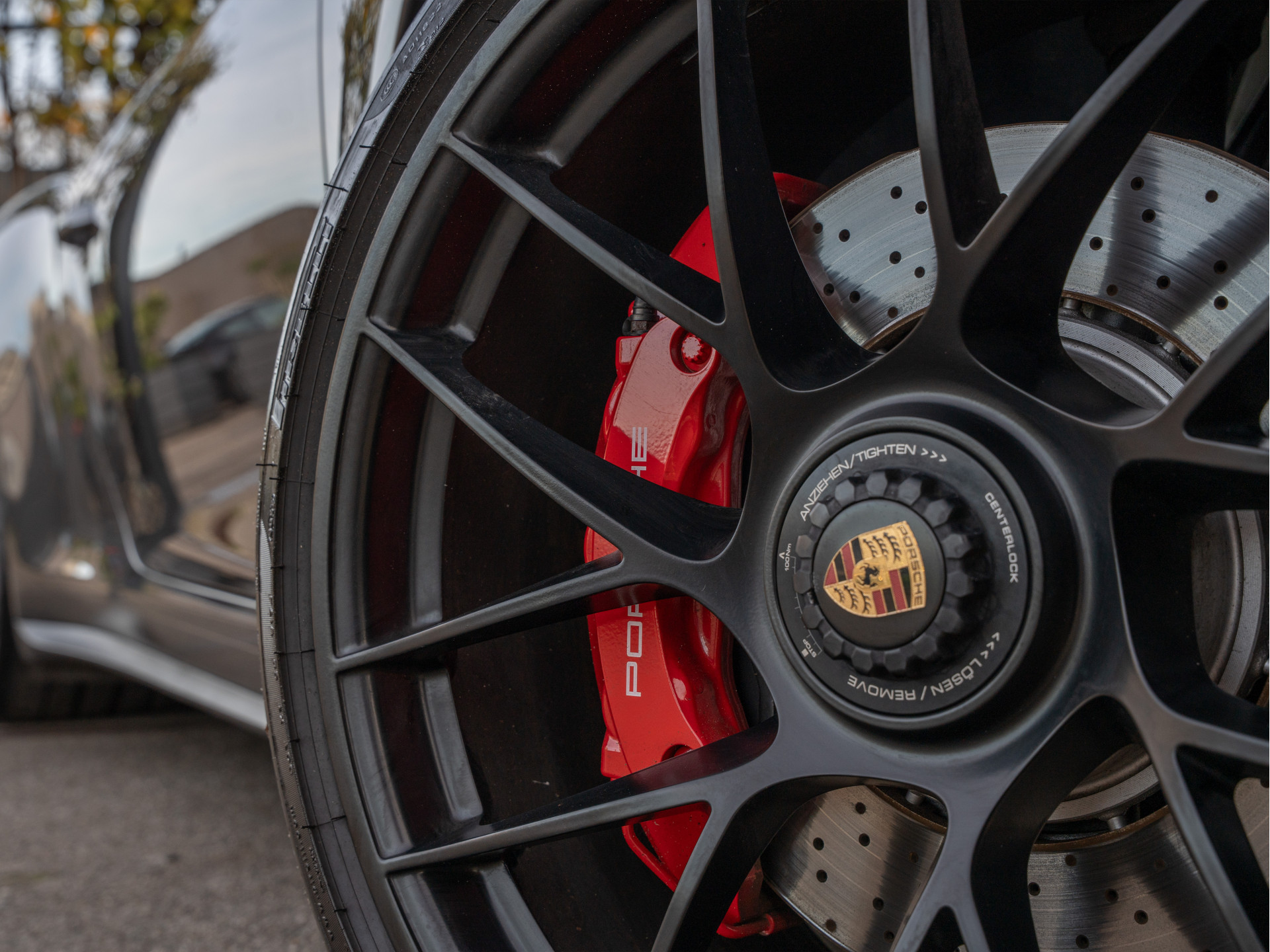 Porsche 911 Cabrio 3.0 Carrera 4 GTS | Agaatgrijs | Bose | Adaptieve Sport-Stoelen