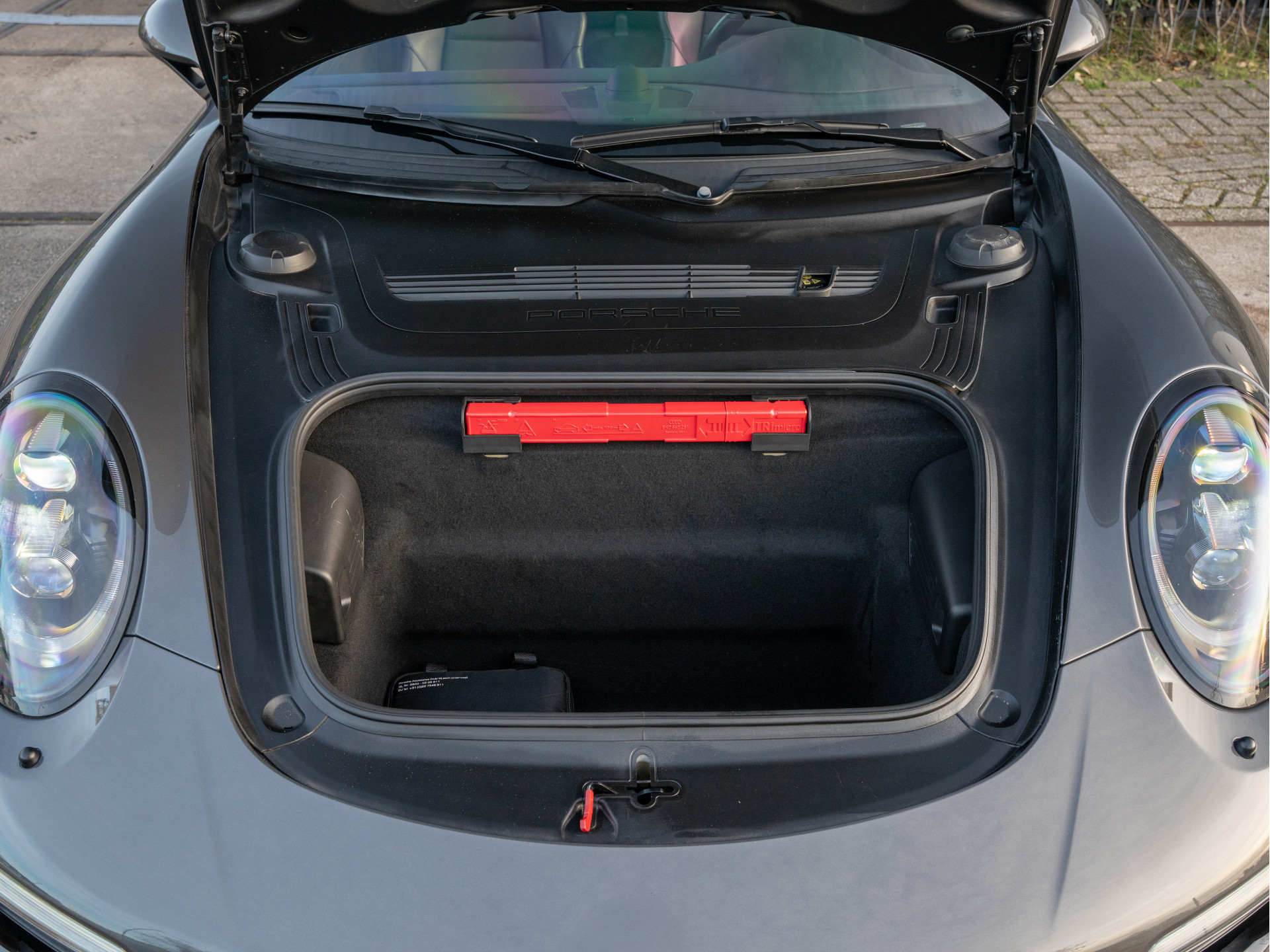 Porsche 911 Cabrio 3.0 Carrera 4 GTS | Agaatgrijs | Bose | Adaptieve Sport-Stoelen