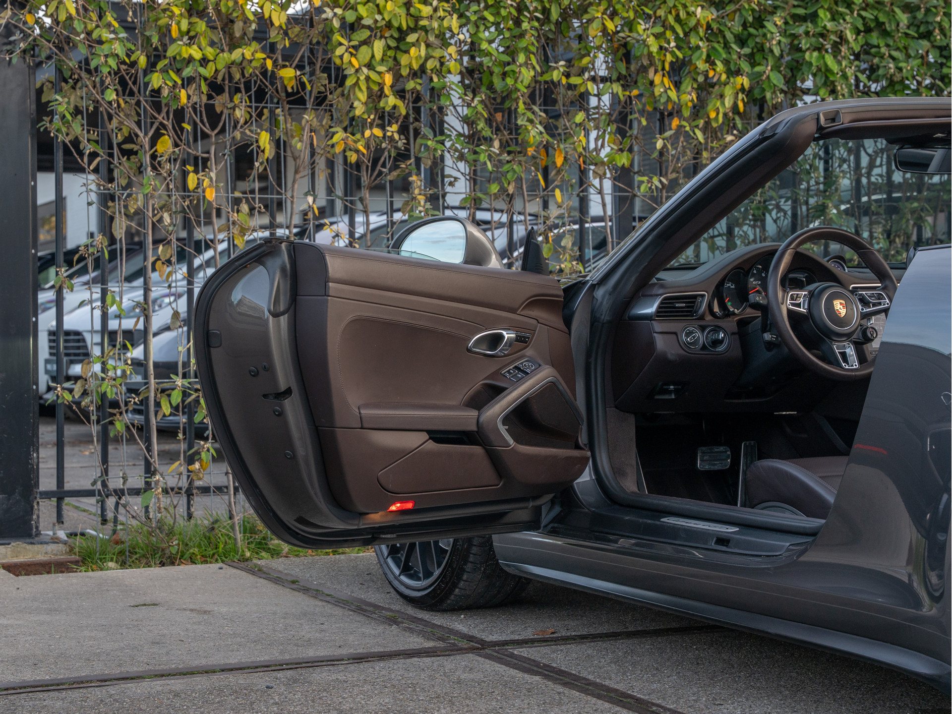 Porsche 911 Cabrio 3.0 Carrera 4 GTS | Agaatgrijs | Bose | Adaptieve Sport-Stoelen