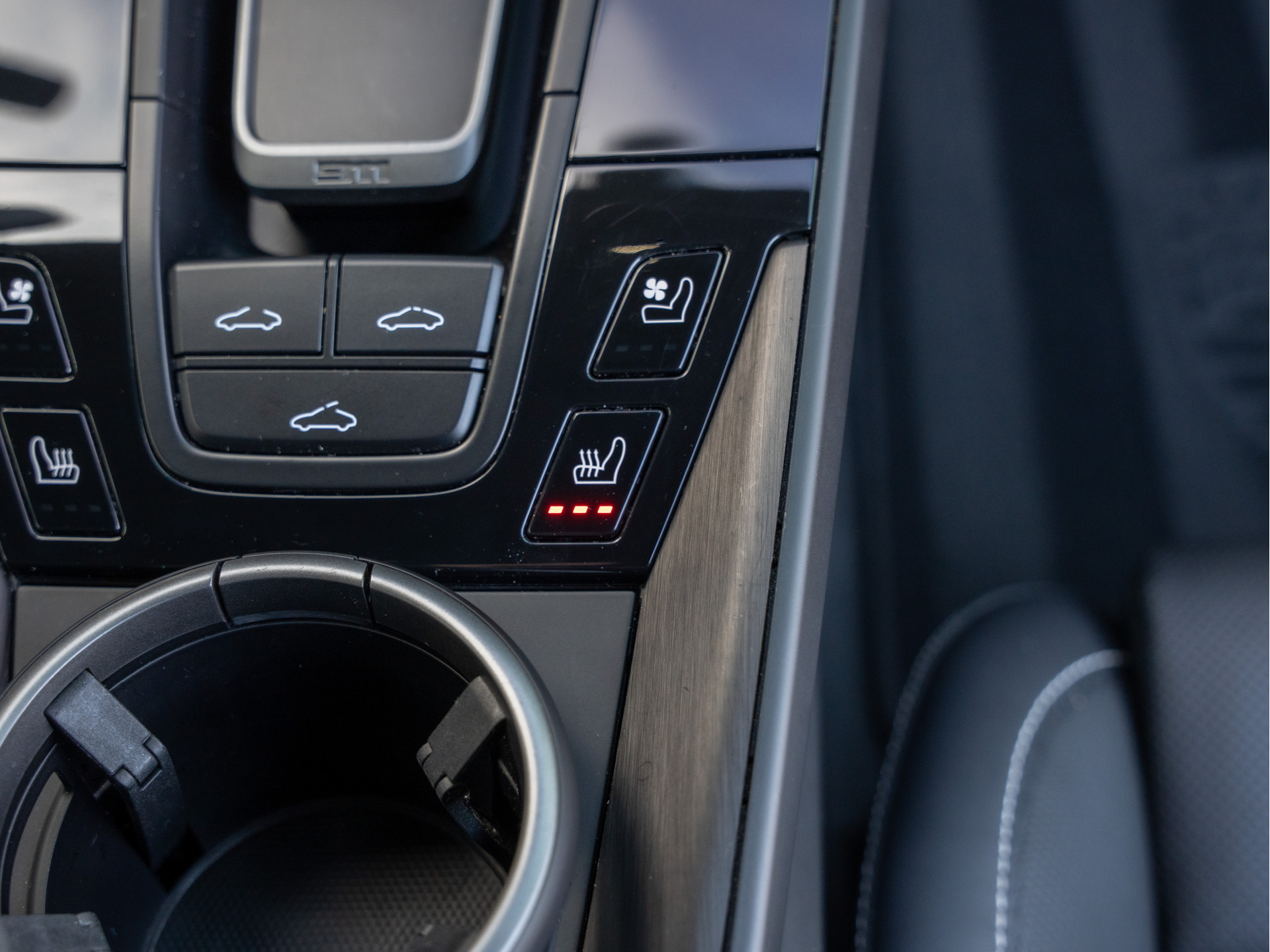 Porsche 911 3.0 Carrera GTS | Vierwielbesturing | BOSE | Sport-uitlaatsysteem | Achterlichten Exclusiv Design