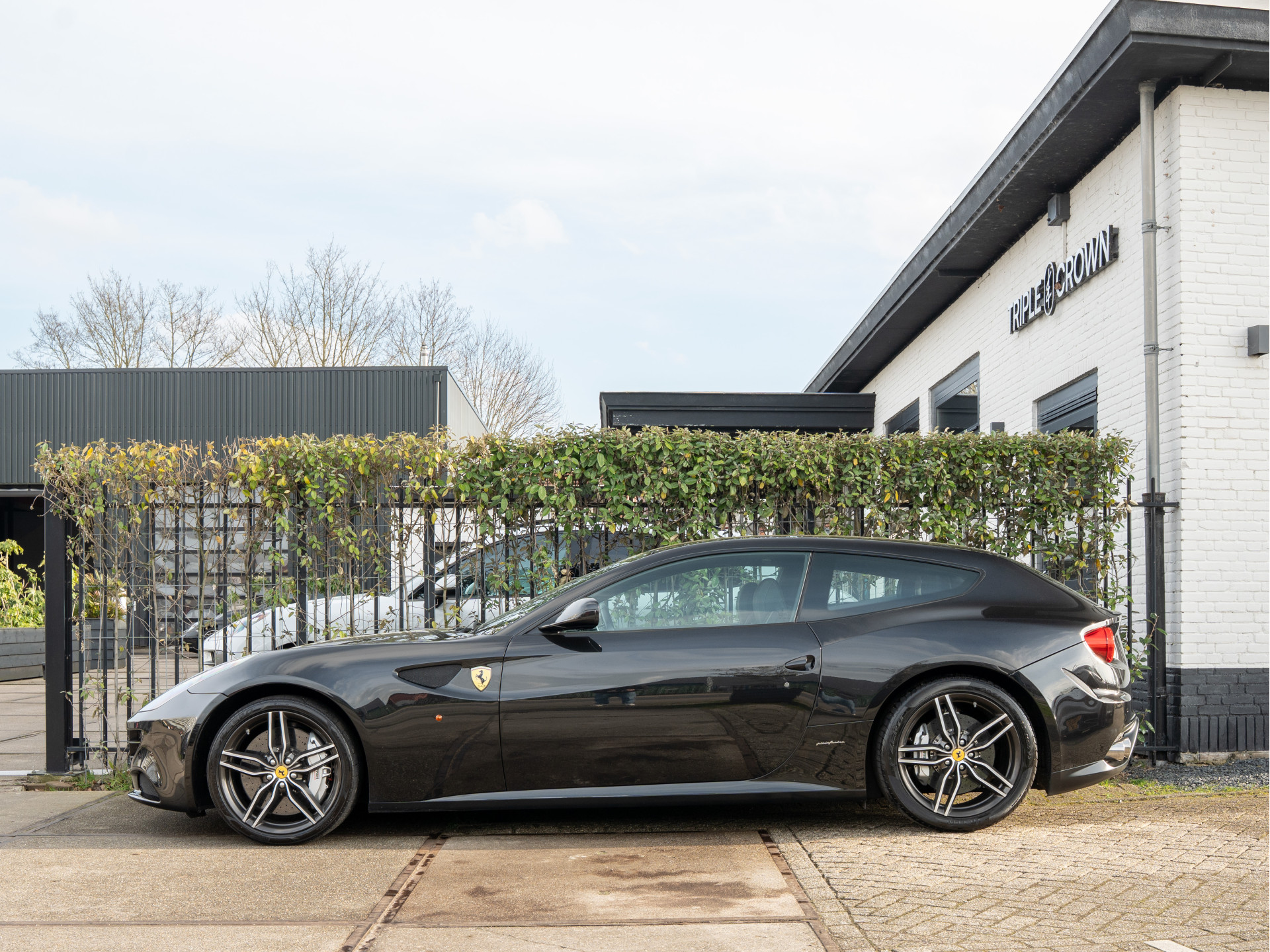 Ferrari FF 6.3 V12 HELE