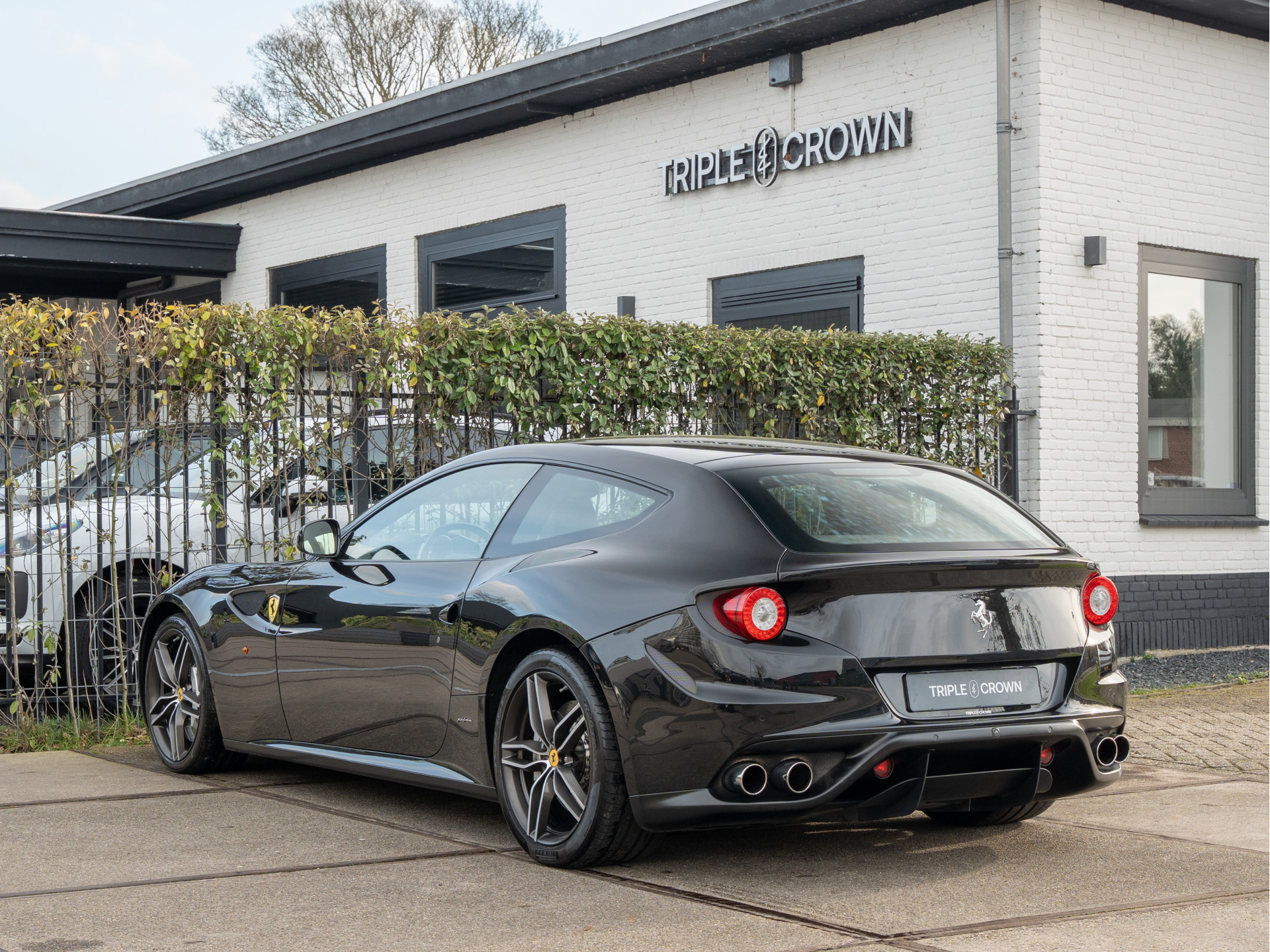Ferrari FF 6.3 V12 HELE
