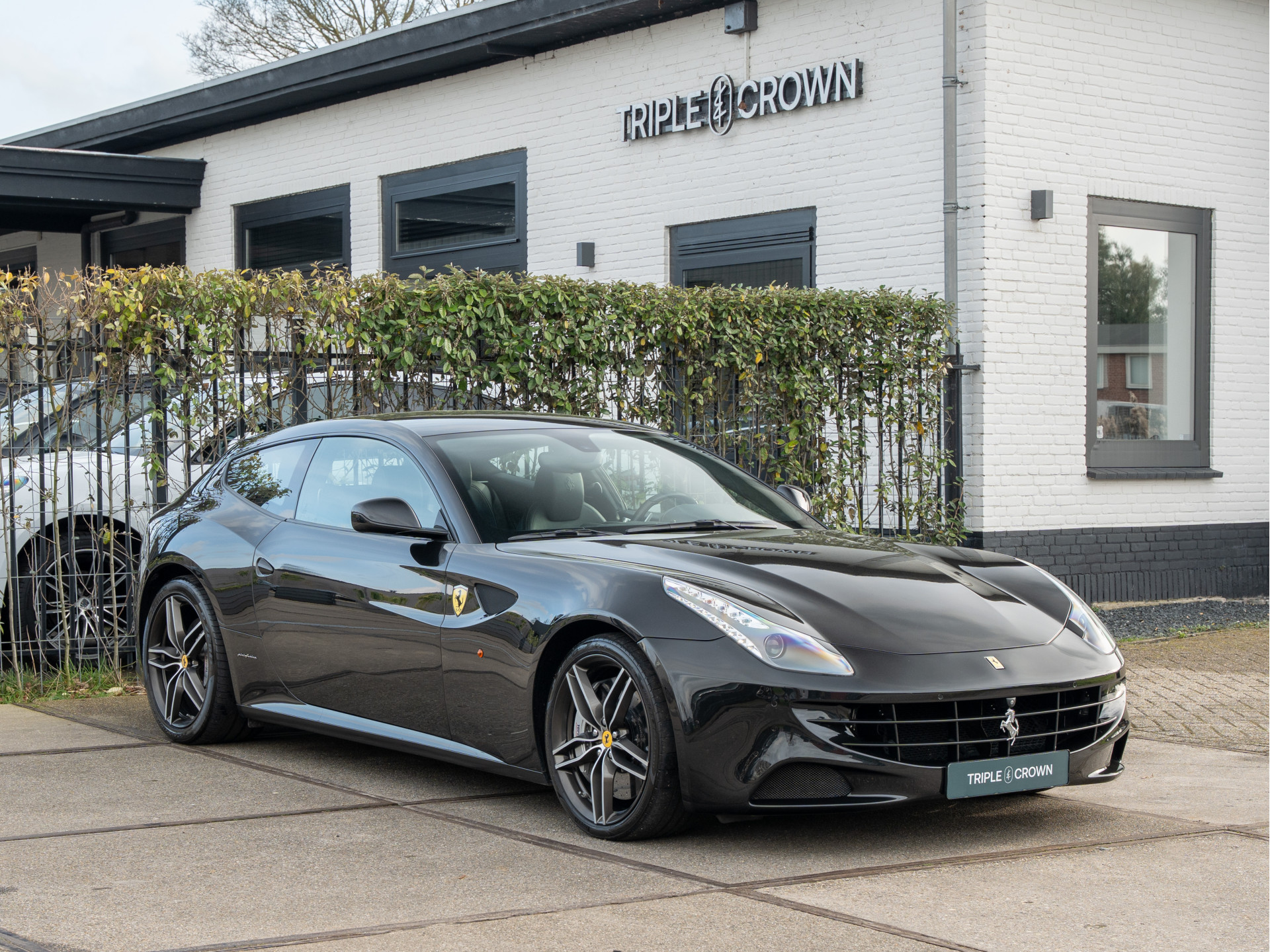 Ferrari FF 6.3 V12 HELE