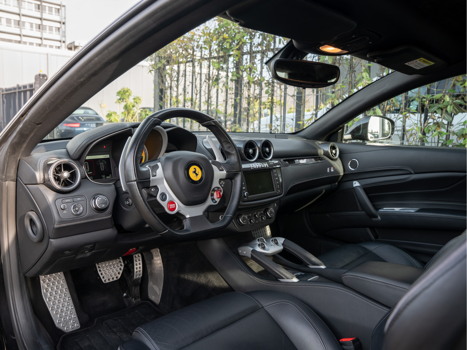 Ferrari FF 6.3 V12 HELE