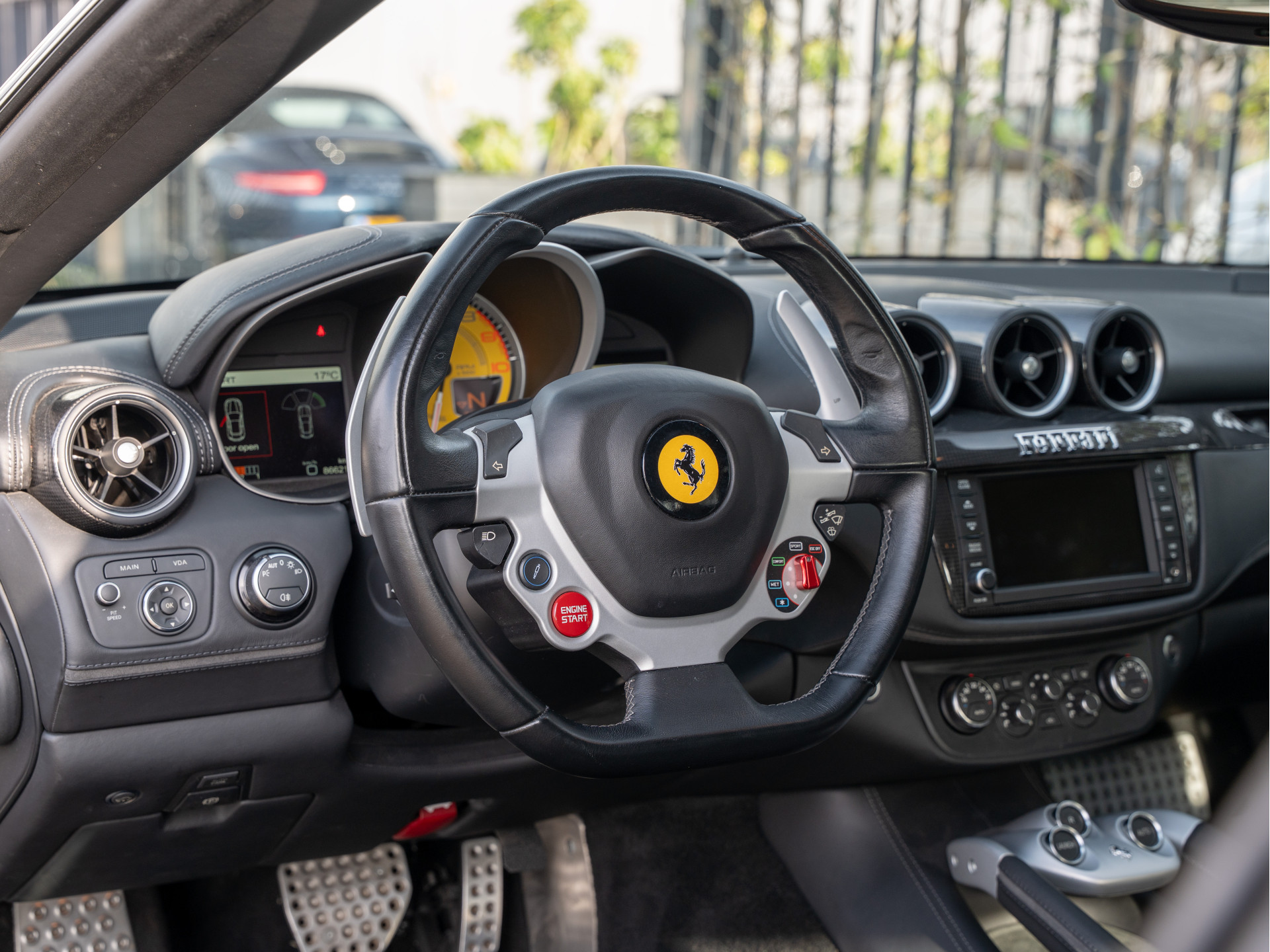 Ferrari FF 6.3 V12 HELE