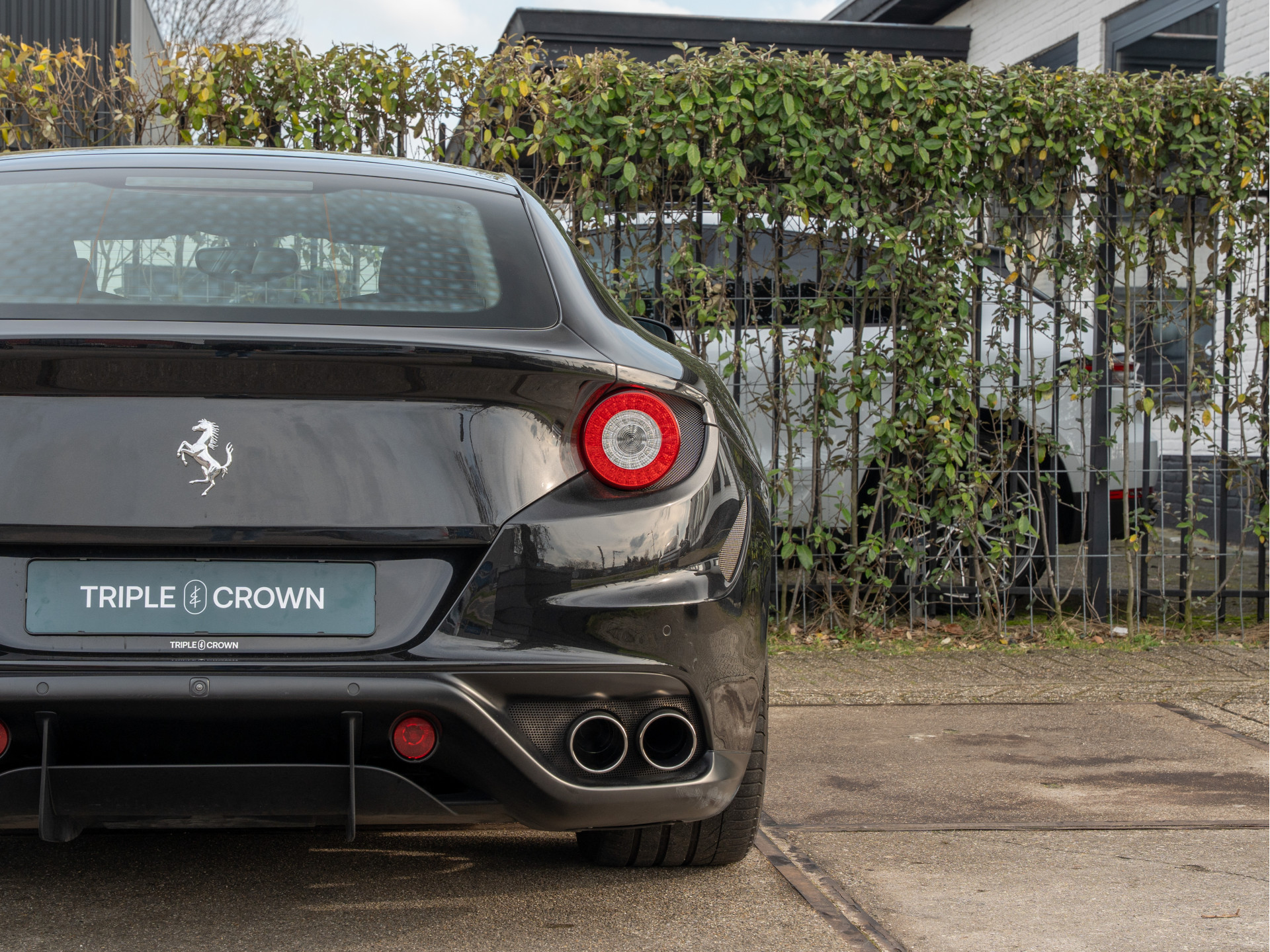 Ferrari FF 6.3 V12 HELE