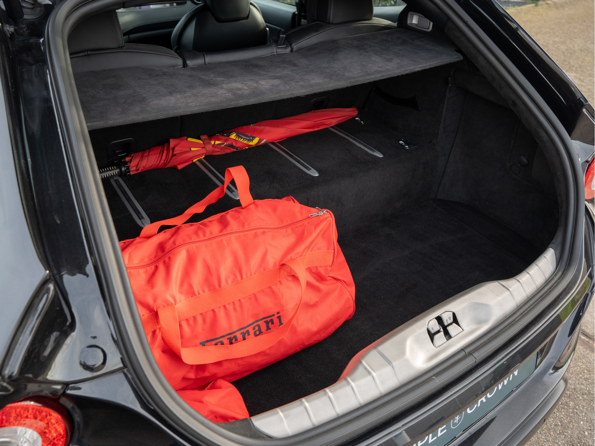 Ferrari FF 6.3 V12 HELE