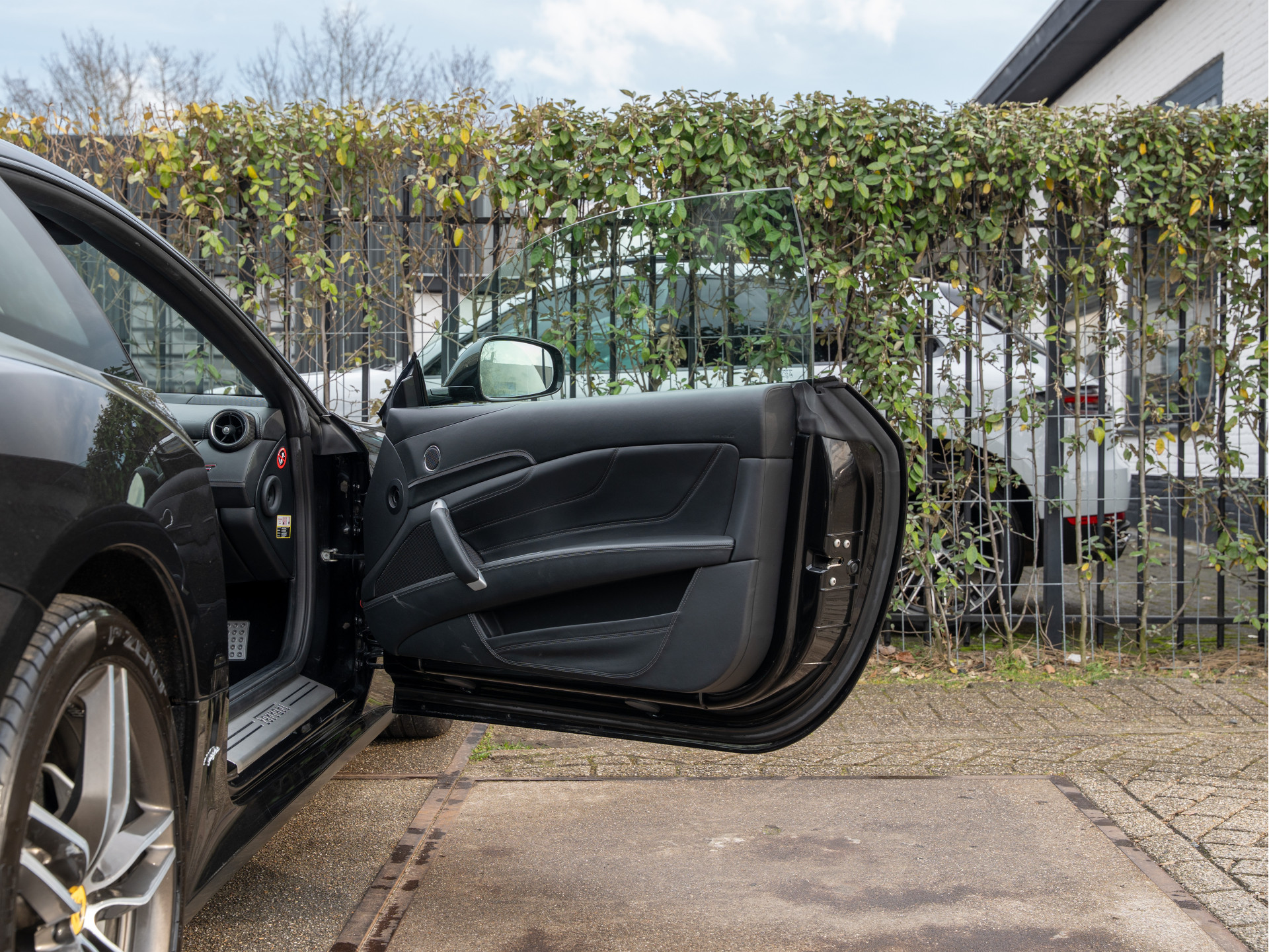 Ferrari FF 6.3 V12 HELE