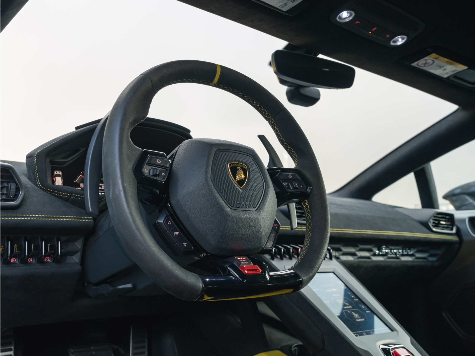 Lamborghini Huracán STO 5.2 V10 | Akrapovic Exhaust | NL Geleverd | Eerste eigenaar