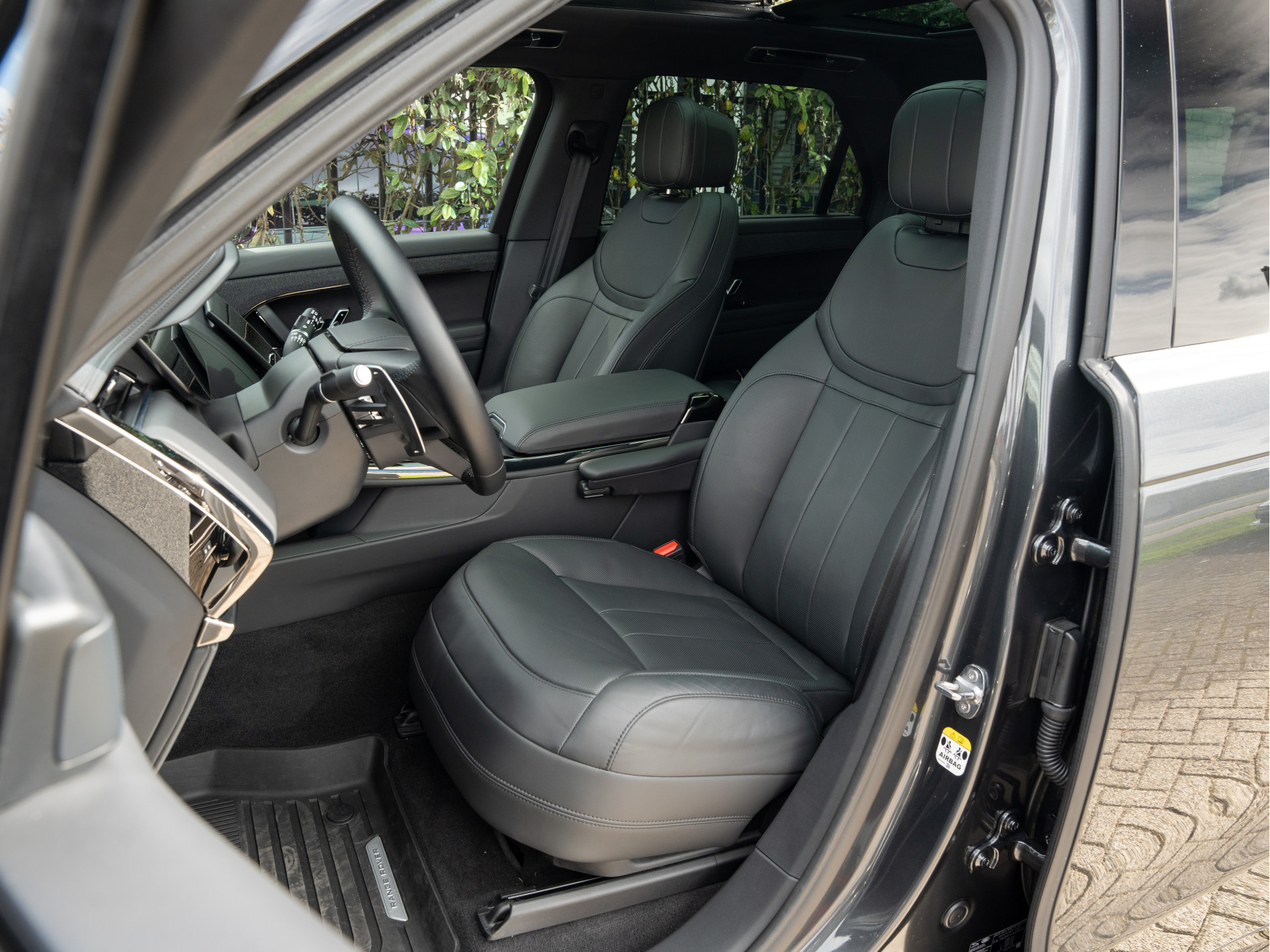 Land Rover Range Rover Sport 3.0 P460e Dynamic SE PHEV | Luchtvering | Panoramadak | Meridian 3D